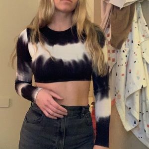 Cropped Black & White Print Long Sleeve